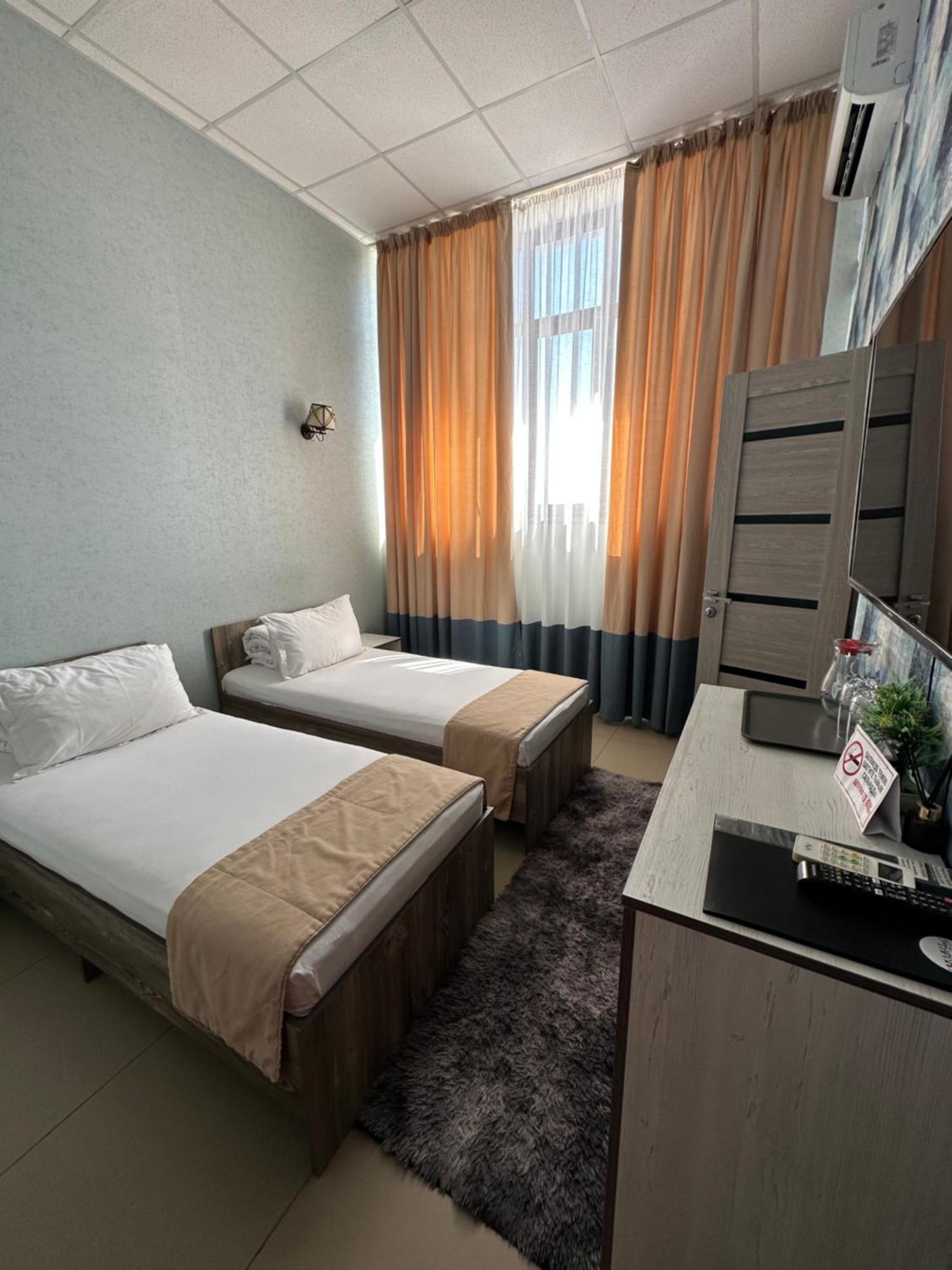Tarlan Hotel Aktau  Zewnętrze zdjęcie